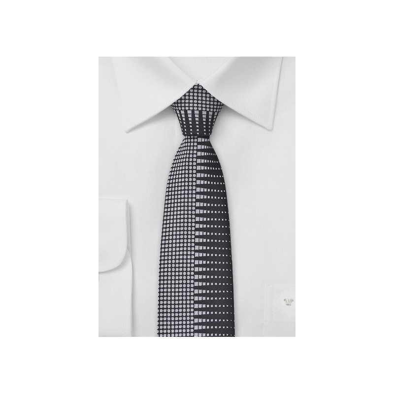 Retro Patterned Skinny Tie in Black