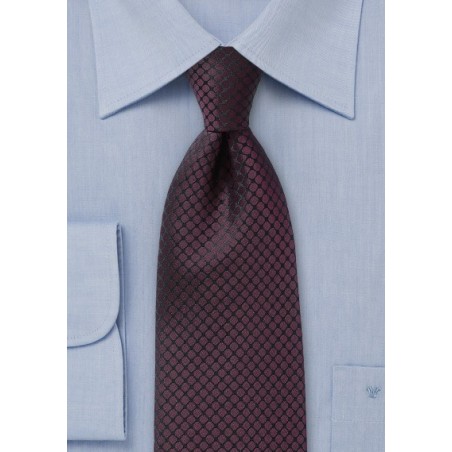 Sophiscated Burgundy and Black Patterned Necktie