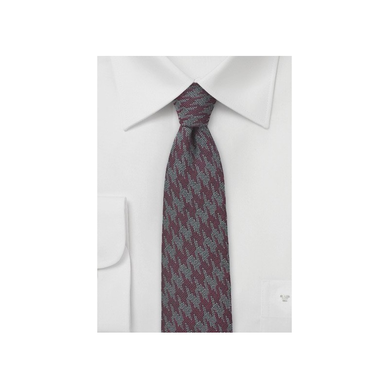 Wool Houndstooth Check Tie in Burgundy and Gray