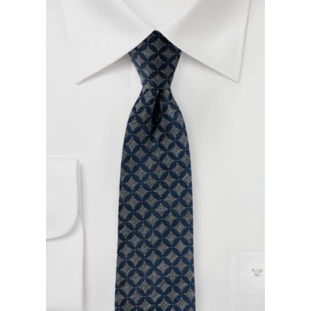 Trendy Patterned Skinny Tie in Navy and Gray