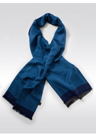 Geometric Check Patterned Scarf in Blue
