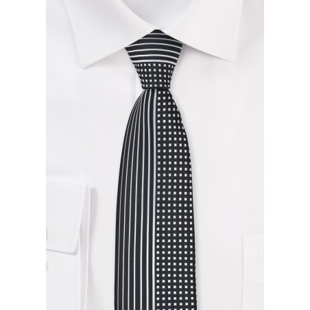 Modern Skinny Tie in Black and Silver