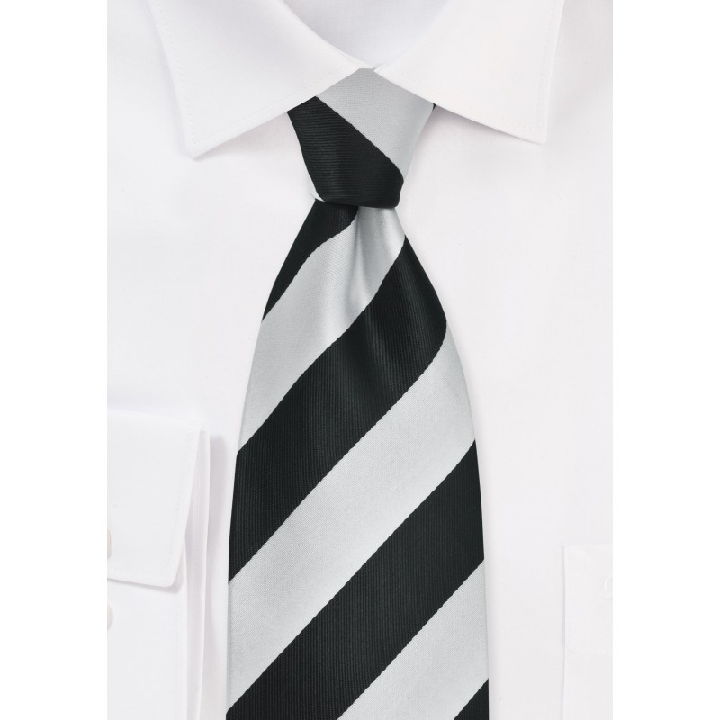 Elegnat Black and Silver Striped Tie in XL Length