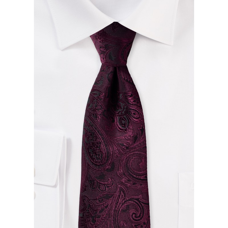 Claret Paisley Tie in XL